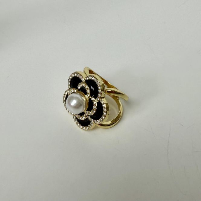Hovedbilde Skjerfring Blomst med Perledetalj  og strass ...