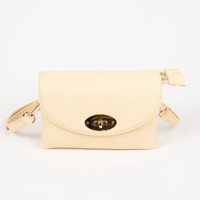 Hovedbilde DANIELLE clutch gul pastel i imitert skinn