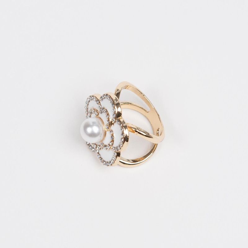 Skjerfring Blomst med Perledetalj  og strass stener– Elegant skjerfholder