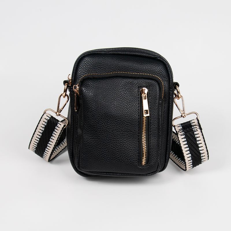 LEVI citybag med mønstret rem - svart