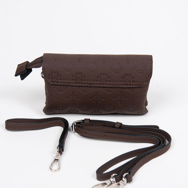 DANIELLE clutch med preget mønster brun sølvfarget metall