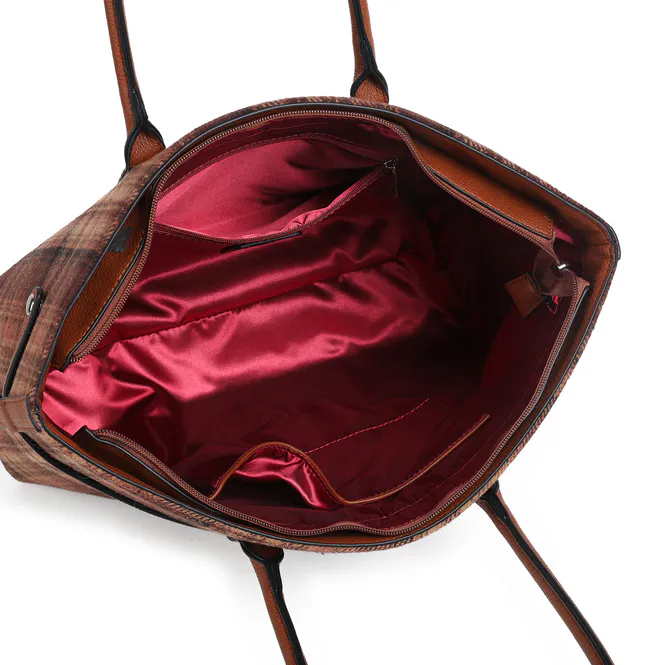 Hovedbilde KARI cognac rutet shopper i tekstil