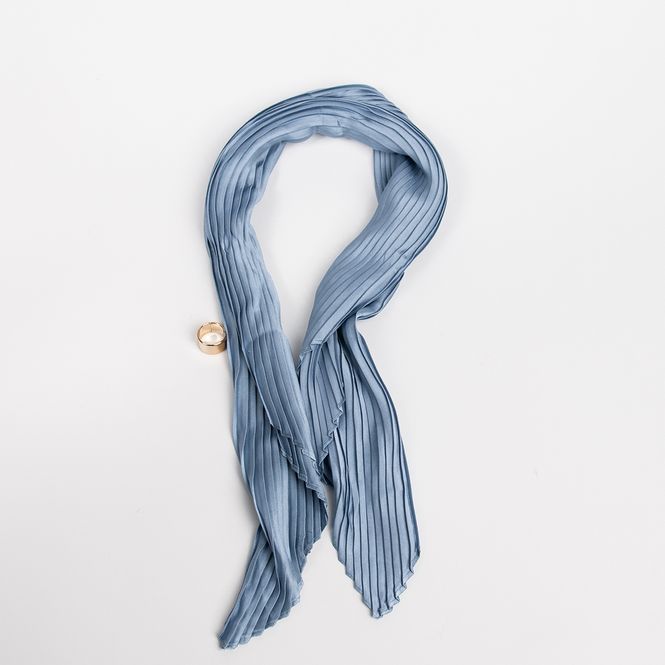 Hovedbilde Lite plissé skjerf jeansblå med skjerfring 65 x ...